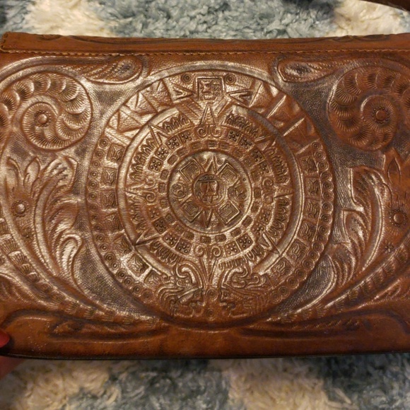 VINTAGE LEATHER PURSE - Picture 3 of 5